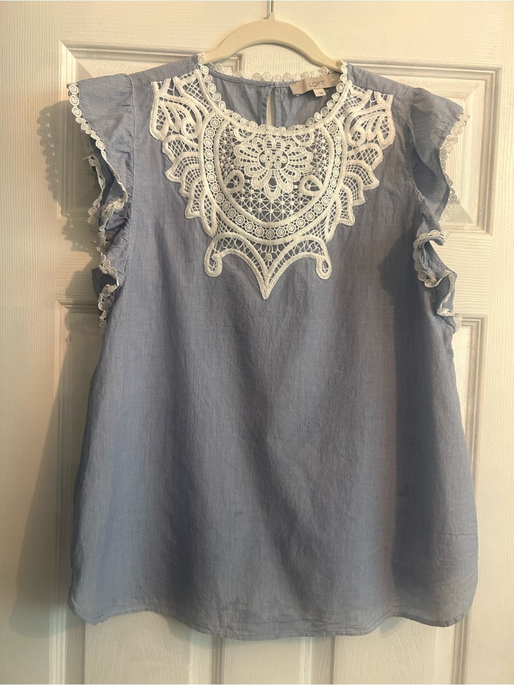 Crochet Loft Flutter Sleeve Top - Light Blue and white pin-stripe lace details L - Picture 3 of 11